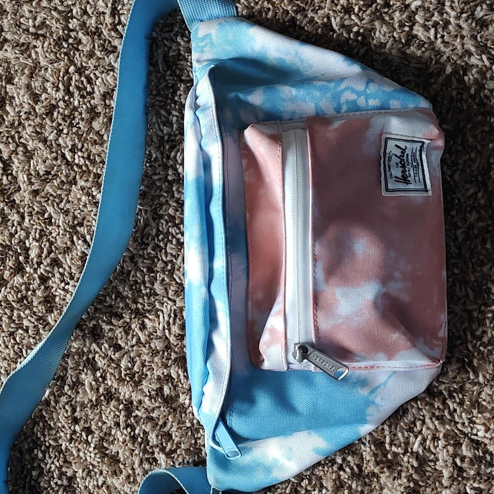 Herschel fanny